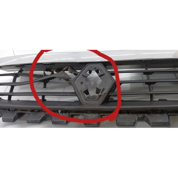 Grade Dianteira Renault Symbol 2009 A 2011 8200849925