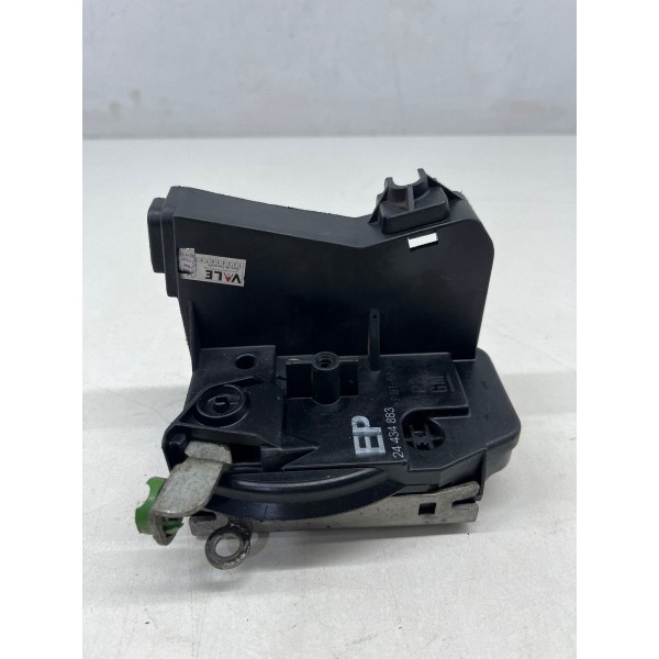 Fechadur Dianteira Chevrolet Corsa 2002 A 2012