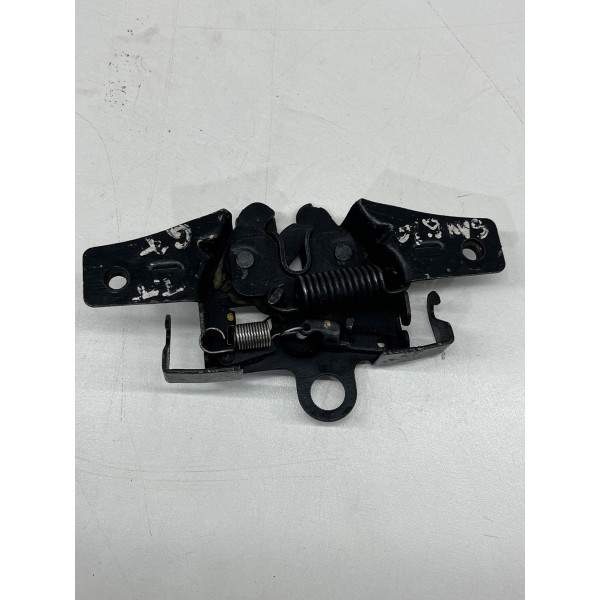 Fechadura Capô Nissan March 2011 A  2013