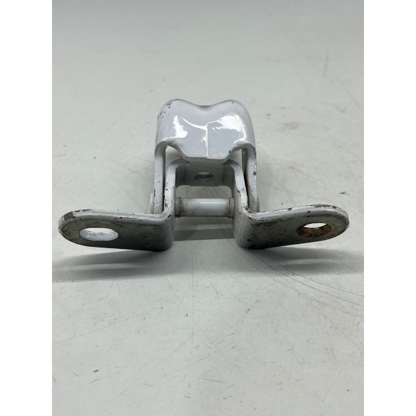 Dobradiça Inferior Porta Traseira Direita Kia Cerato 2011