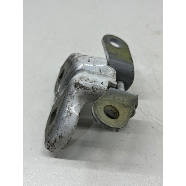 Dobradiça Porta Dianteira Direita Chevrolet Tracker 2021