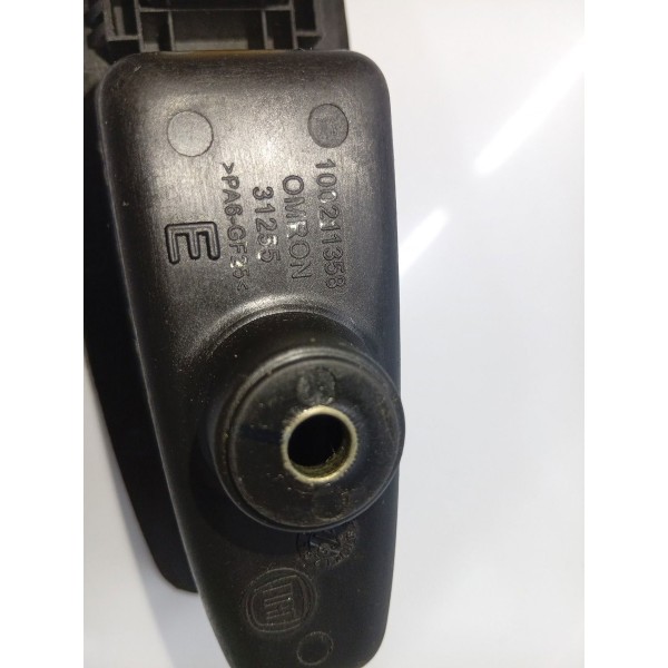 Botao Vidro Traseiro Esquerdo Fiat Linea Uno 2012 A 2016