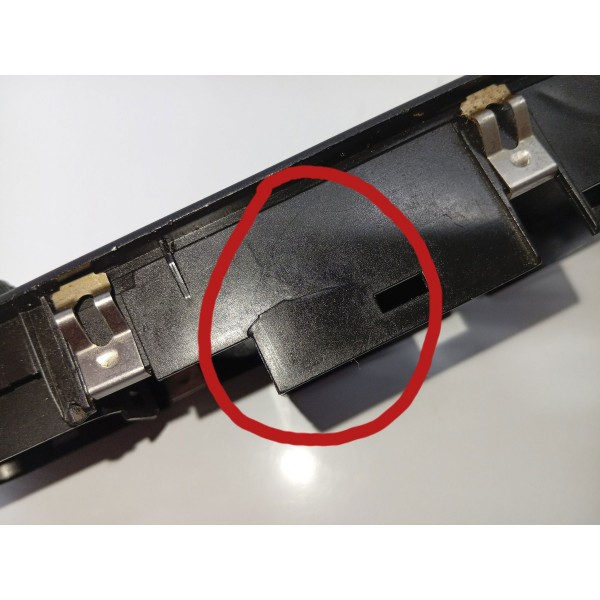 Moldura Botão Vidro Elétrico Porta Esq Vw Amarok 2014 A 2015