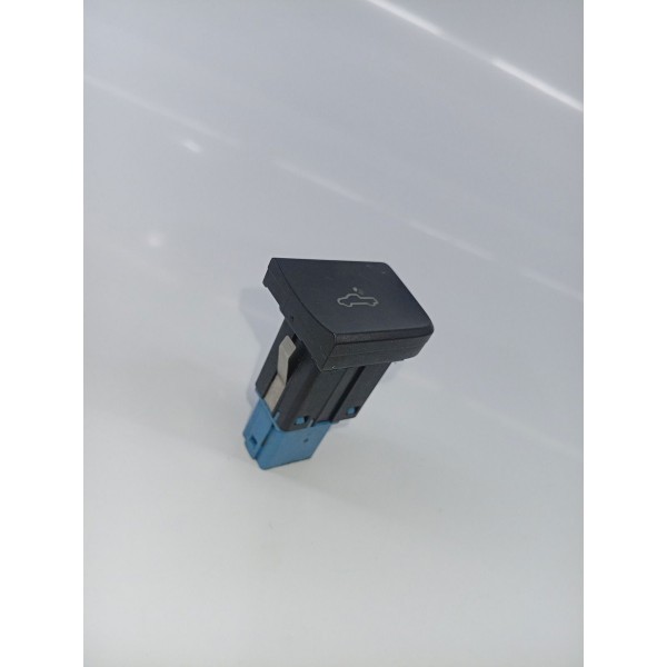 Botão Luz Da Caçamba Volkswagen Saveiro  2015 A 2017