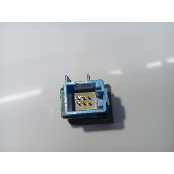 Botão Luz Da Caçamba Volkswagen Saveiro  2015 A 2017