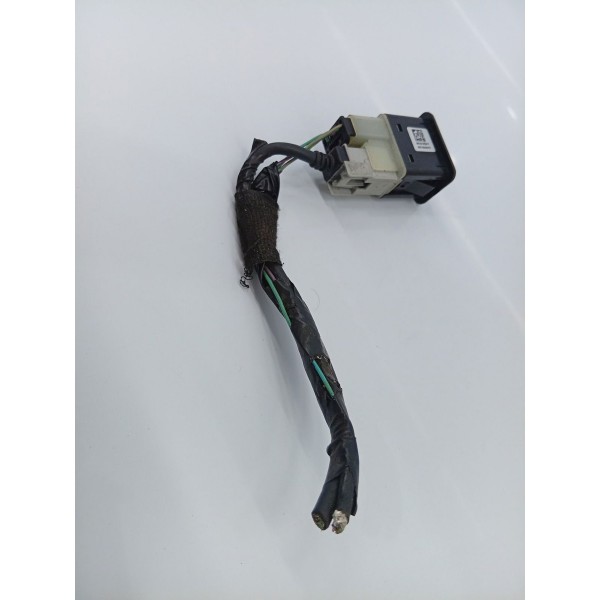 Conector Usb Auxiliar Chevrolet Cobalt 2012 A 2016