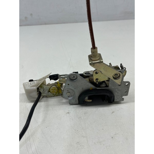 Fechadura Porta Dianteira Esquerda Vw Spacefox 2004 A 2010