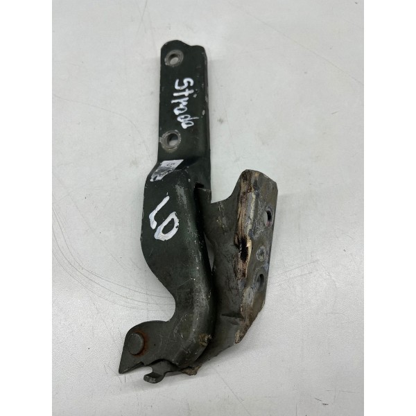 Dobradiça Esquerda Capo Fiat Strada 2012