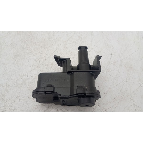 Trava Eletrica Tampa Combustível Jetta Golf Polo C/detalhe