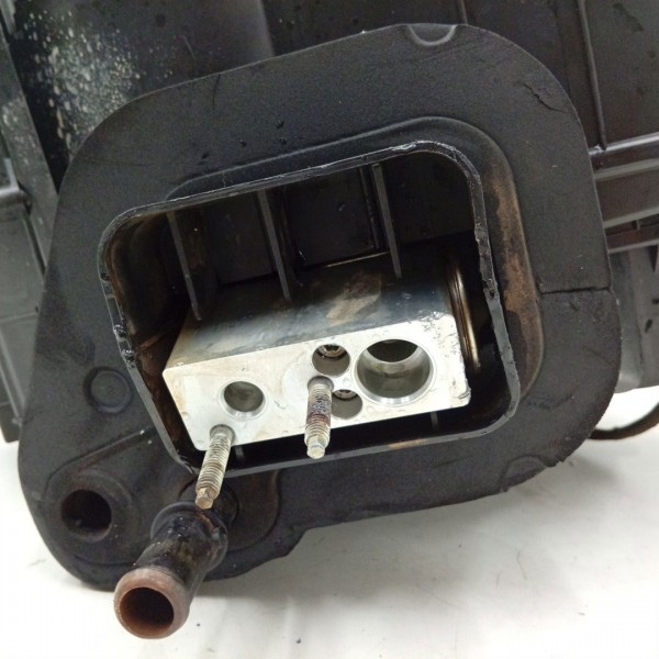 Caixa Evaporadora De Ar Fiat Gran Siena 1997 A 2016 Detalhe