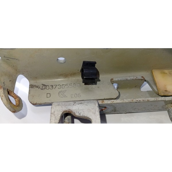 Dobradiça Do Capo Lado Direito Citroen C3 2008 A 2010