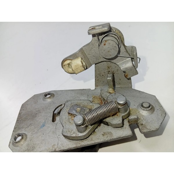 Fechadura Tampa Porta Malas Volkswagen Saveiro 2000 A 2005