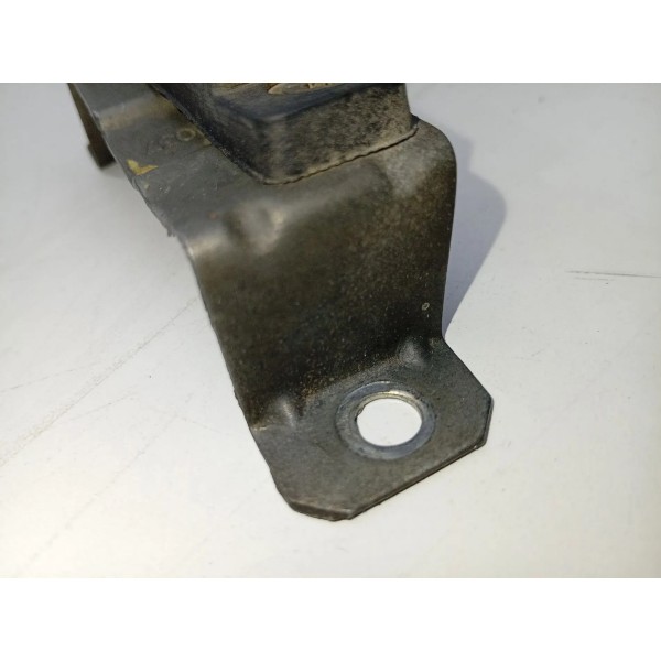 Suporte Esq Tampa Tras Fiat Strada 2013 Á 2020