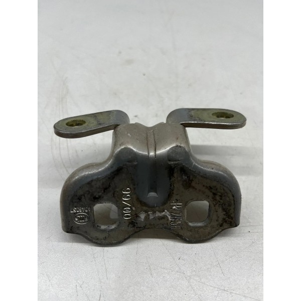 Dobradiça P. Dianteira Esquerda Chevrolet Prisma 2015 A 2018