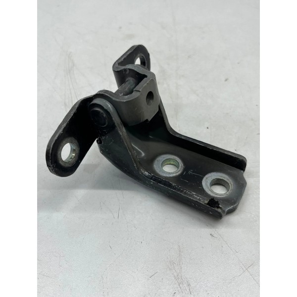 Dobradiça Sup. Porta Dian. Esq.  Toyota Corolla 2020 A 2025