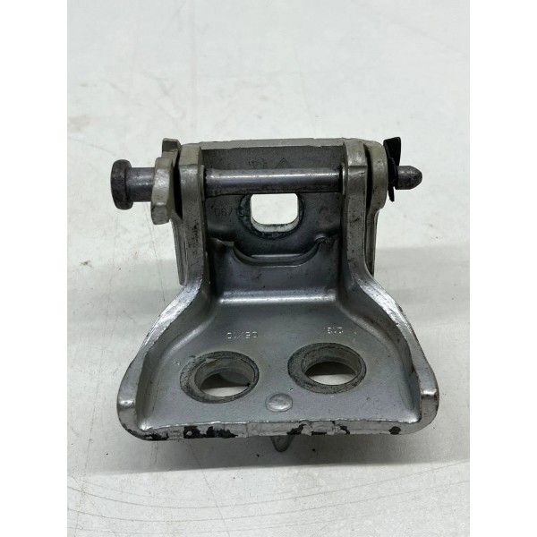 Dobradiça Porta Diant. Inferior Esq. Citroen C3 2013 A 2020