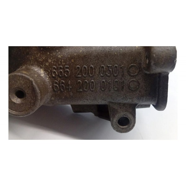 Carcaça Bomba Da Agua Ssangyong Kyron 2.0 16v 2011