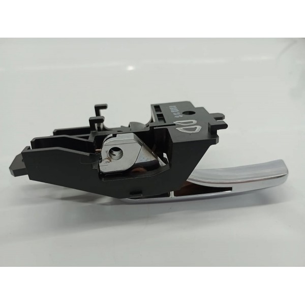 Maçaneta Interna Dianteira Dir. Mitsubishi Asx 2014 A 2015