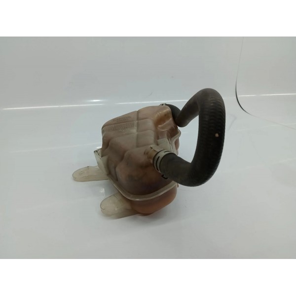 Reservatório De Água Chevrolet Onix 1.4 2014 A 2018 95048411