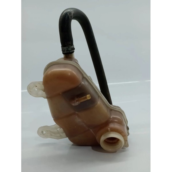 Reservatório De Água Chevrolet Onix 1.4 2014 A 2018 95048411