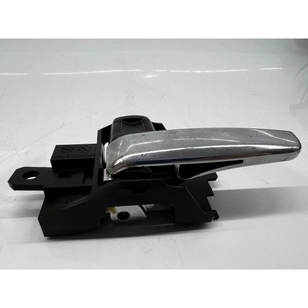 Trinco Interno Tras. Esquerdo Mitsubishi Asx  2014 A 2015