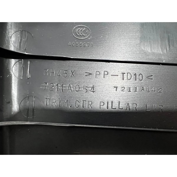 Acabamento Coluna Central Direita Mitsubishi Asx 2010 A 2014