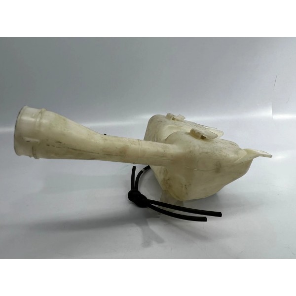 Reservatório Água Parabrisa Toyota Etios  2015 A 2018