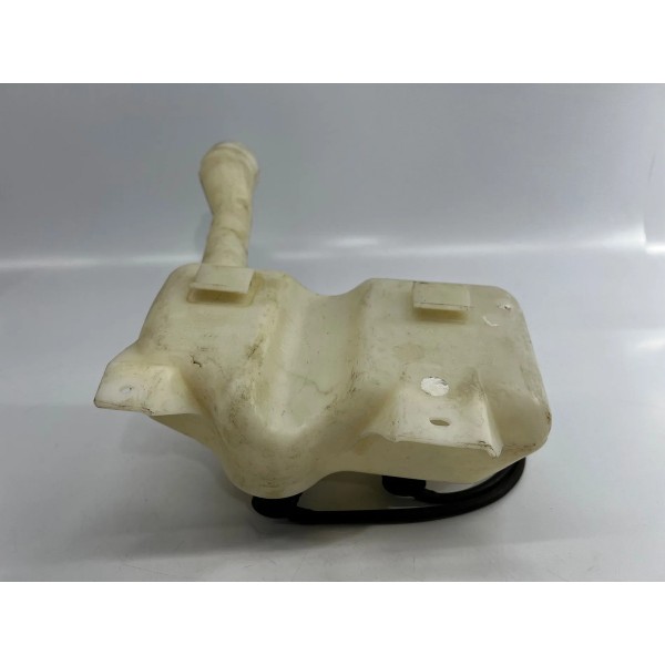 Reservatório Água Parabrisa Toyota Etios  2015 A 2018