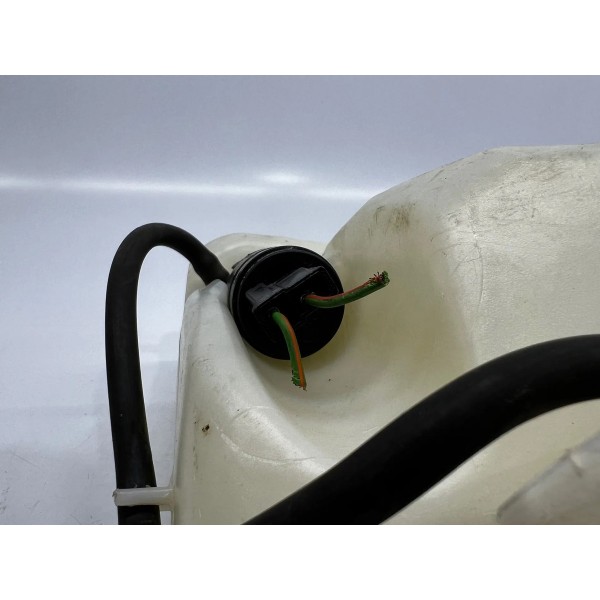 Reservatorio Agua Parabrisa Fiat Strada 2018