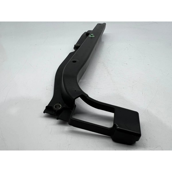 Moldura Tampa Traseira Esquerda Fiat Toro  2021