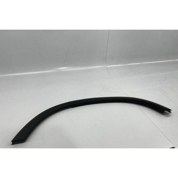 Moldura Paralama Tras. Esqu. Chevrolet Tracker 2014 A 2016