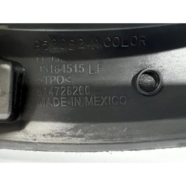 Moldura Paralama Tras. Esqu. Chevrolet Tracker 2014 A 2016