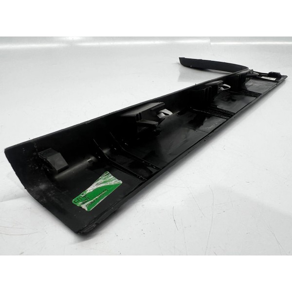 Soleira Porta Dianteira Direit. Fiat Strada 2021 A 2024