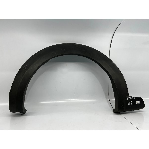 Moldura Dianteira Esquerda Fiat Strada Trekking 2014 A 2016