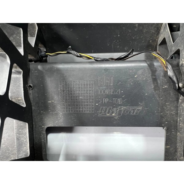 Para Choque Traseiro Fiat Palio 2013 A 2017