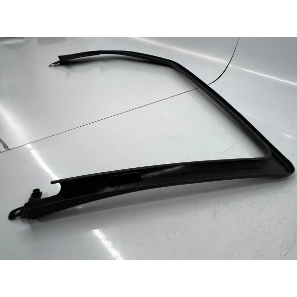 Moldura Interna Tras. Direita Chevrolet Tracker 2018 A 2019