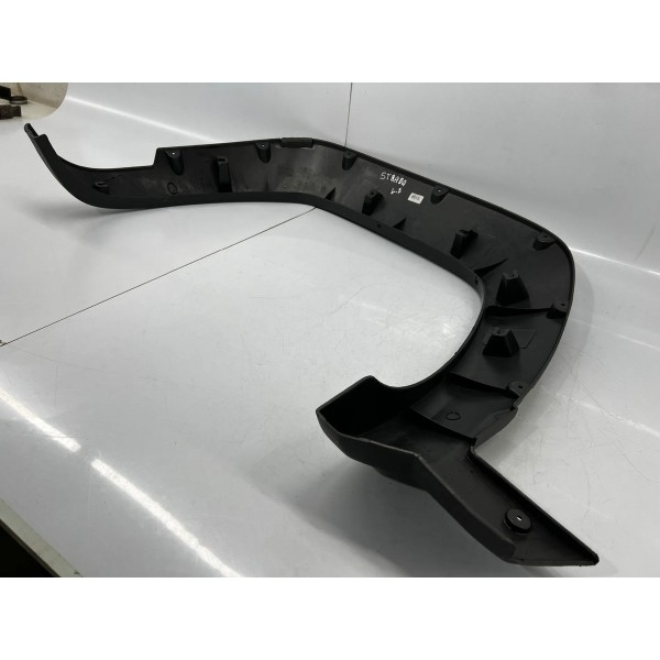Moldura Paralama Dianteira Direita Fiat Strada 2011 A 2015