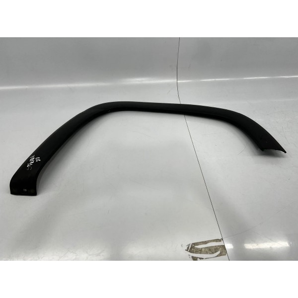 Moldura Paralama Diant. Dir. Fiat Strada  2022