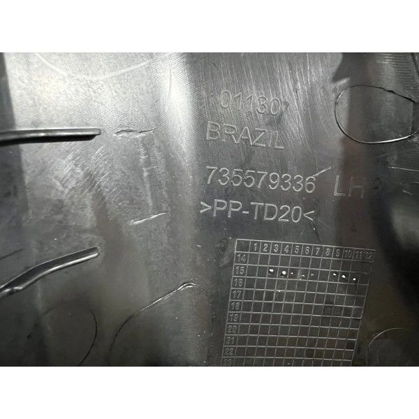 Soleira Traseira Esquerda Jeep Renegade 2016  A 2017