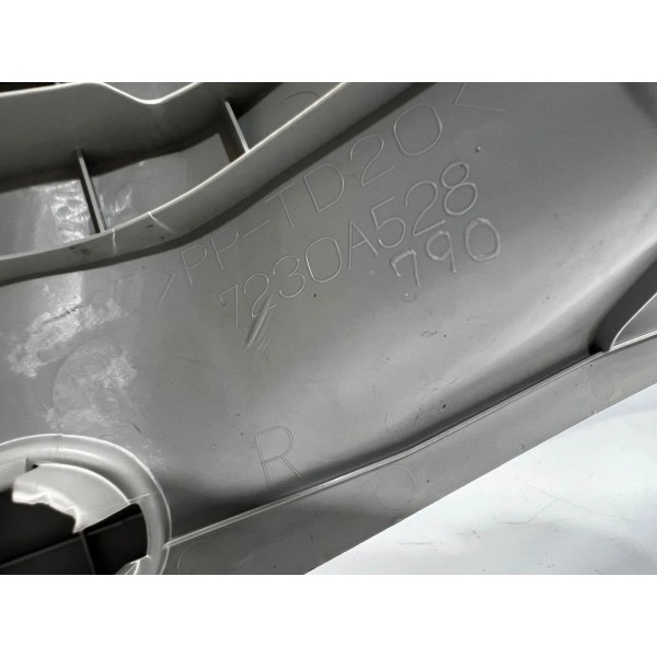 Acabamento Coluna Traseira Direita Mitsubishi Asx 2014 2015