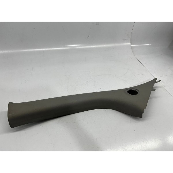 Coluna Esquerdo Do Parabrisas Chevrolet Tracker  2014 A 2018