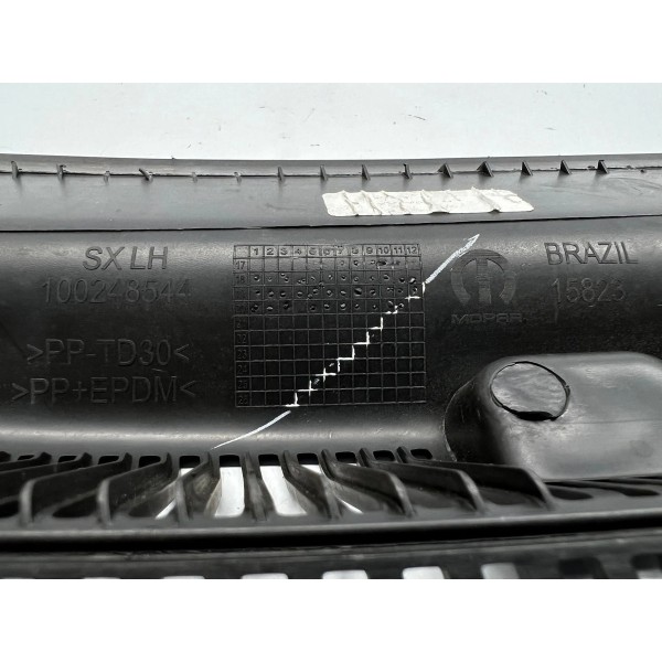 Grade Churrasqueira Esquerda Fiat Argo 2018 A 2020