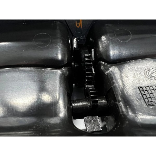Moldura Com Difusor Central  Fiat Strada 2006