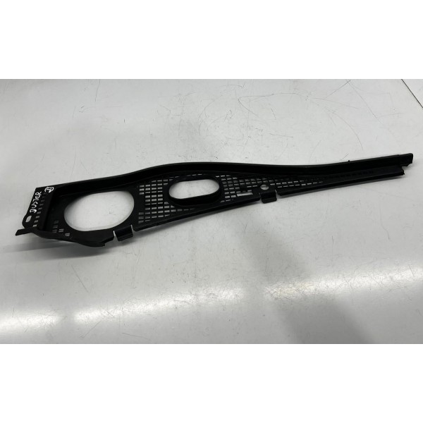 Grade Churrasqueira Direita Renault  Oroch 2016 A 2020