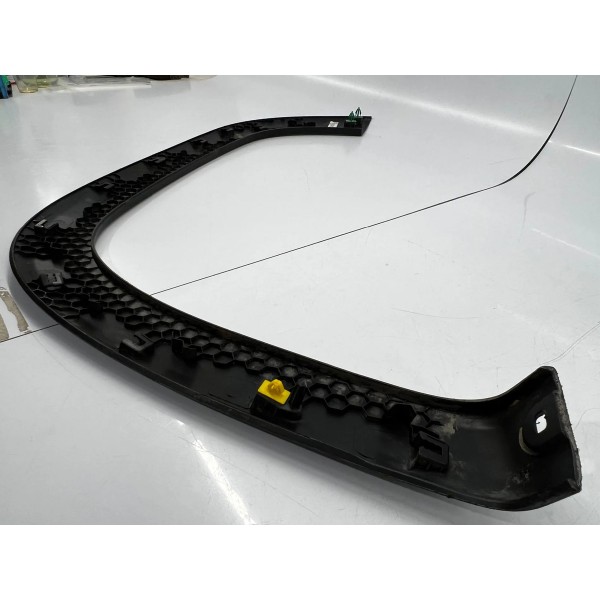 Moldura Paralama Diant Esquerdo Fiat Strada 2021 A 2025