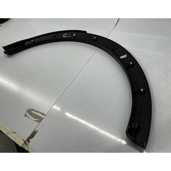 Moldura Caixa Roda Tras. Dir. Chevrolet Captiva 2008 A 2010