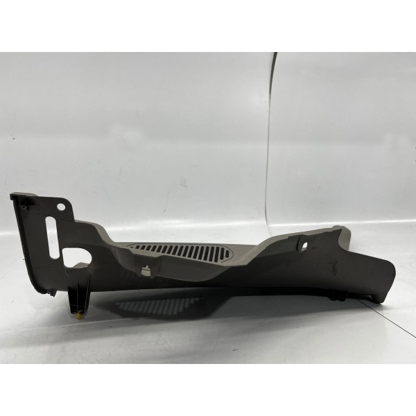 Moldura Coluna Traseira Esq. Mitsubishi Triton 2010 A 2015