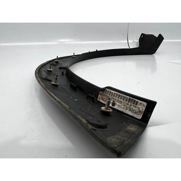 Moldura Vão Roda Dianteiro Direito Peugeot Hoggar 2010 2014