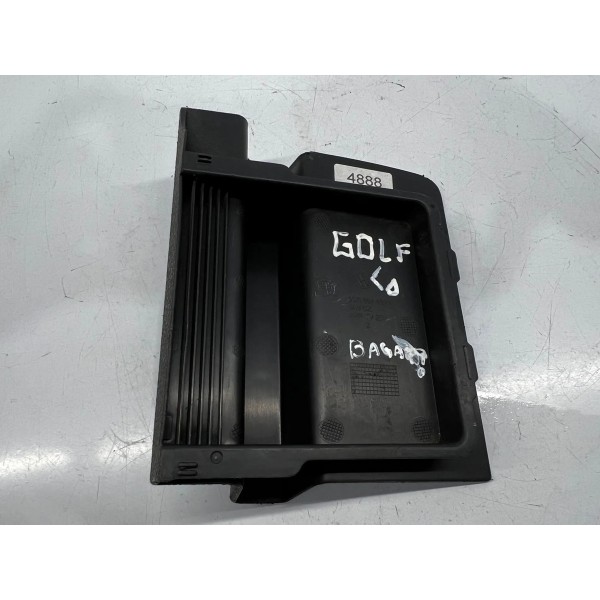 Acabamento Lateral P. Malas Dir Volkswagen Golf 2014 A 2019