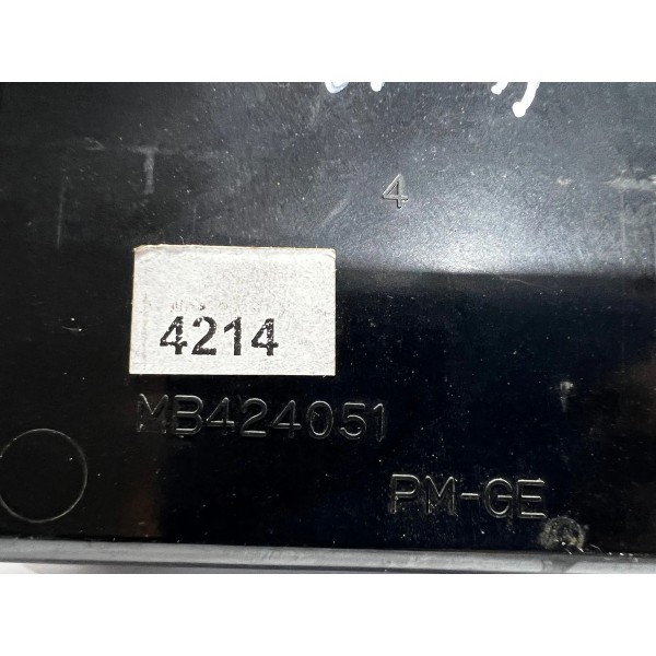 Cinzeiro Painel Mitsubishi L200 Quadrada 2001 (usado)